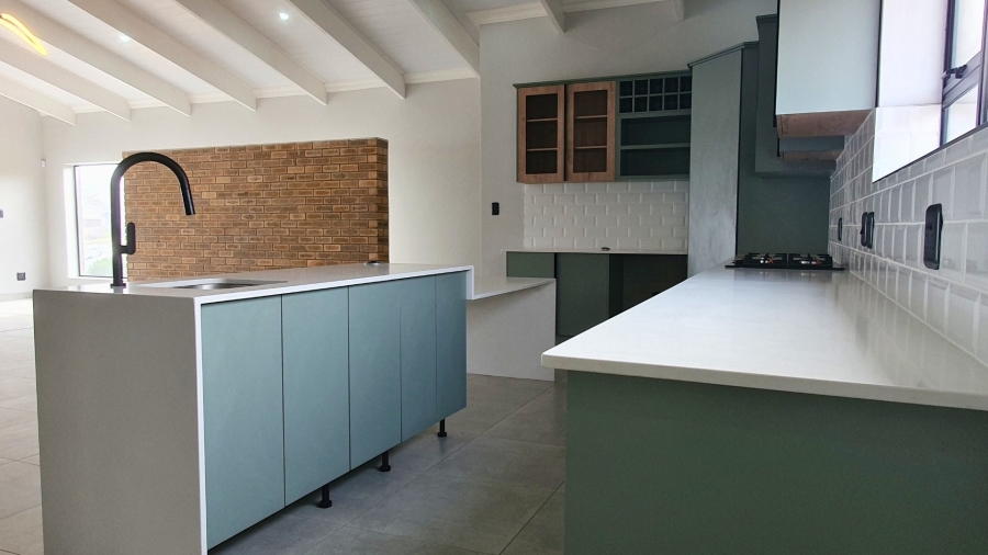 3 Bedroom Property for Sale in Dana Bay Western Cape
